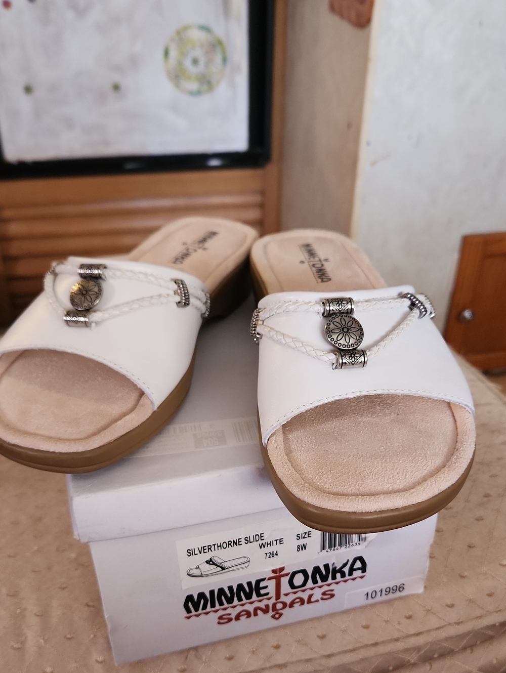 Minnetonka White Silverthorne Slide Sandals with Decorative Medallions